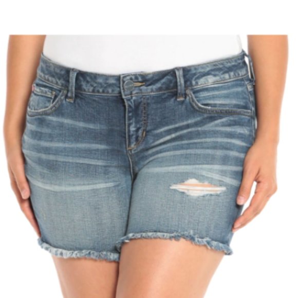 NWT SLINK JEANS frayed denim curvy fit Laura shorts SIZE 16 - Picture 3 of 9
